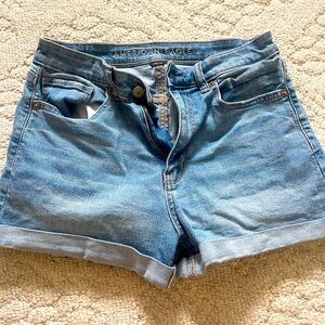 American Eagle stretch shorts size 6